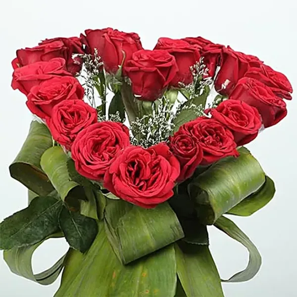 heartshaped-vase-arrangement_2